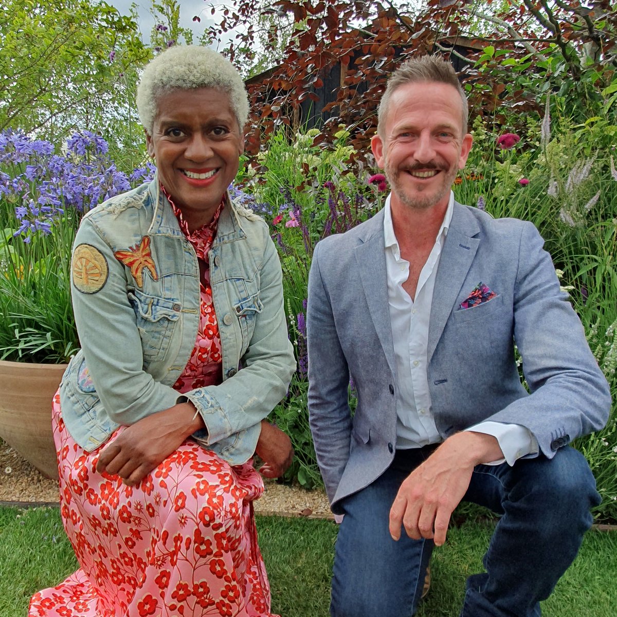 GWandShows's tweet image. We've loved filming at the RHS Hampton Court Palace Garden Festival this week. And tonight, Arit, Nick, Rekha and Sue will be bringing you their highlights. Join us at 8pm on @BBCTwo if you can or afterwards on @BBCiPlayer 📺 #GardenersWorld #Gardening #RHSHamptonCourt