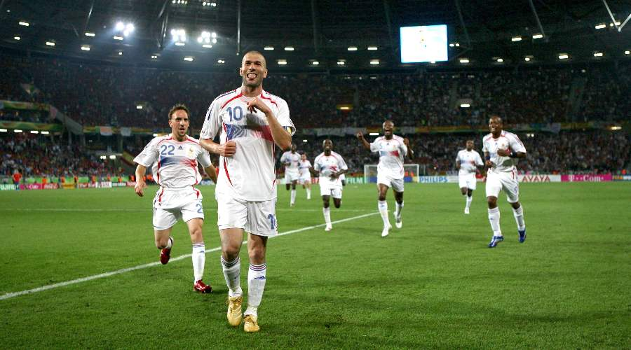 FFLose's tweet image. T'avais 16 ans pourtant José