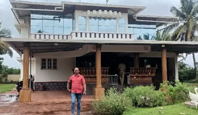 #Mangalore #Ulaibettu #Dacoity case, 10 notorious criminals arrested by police. A tremendous job was done under the guidance of City Police Commissioner #Anupamagarwal. On June 21st a dacoity happened at the house of Shri Padnabham Kotiyan (PWD Contrator) <a href="/AnupamAgrawal16/">Anupam Agarwal IPS</a>