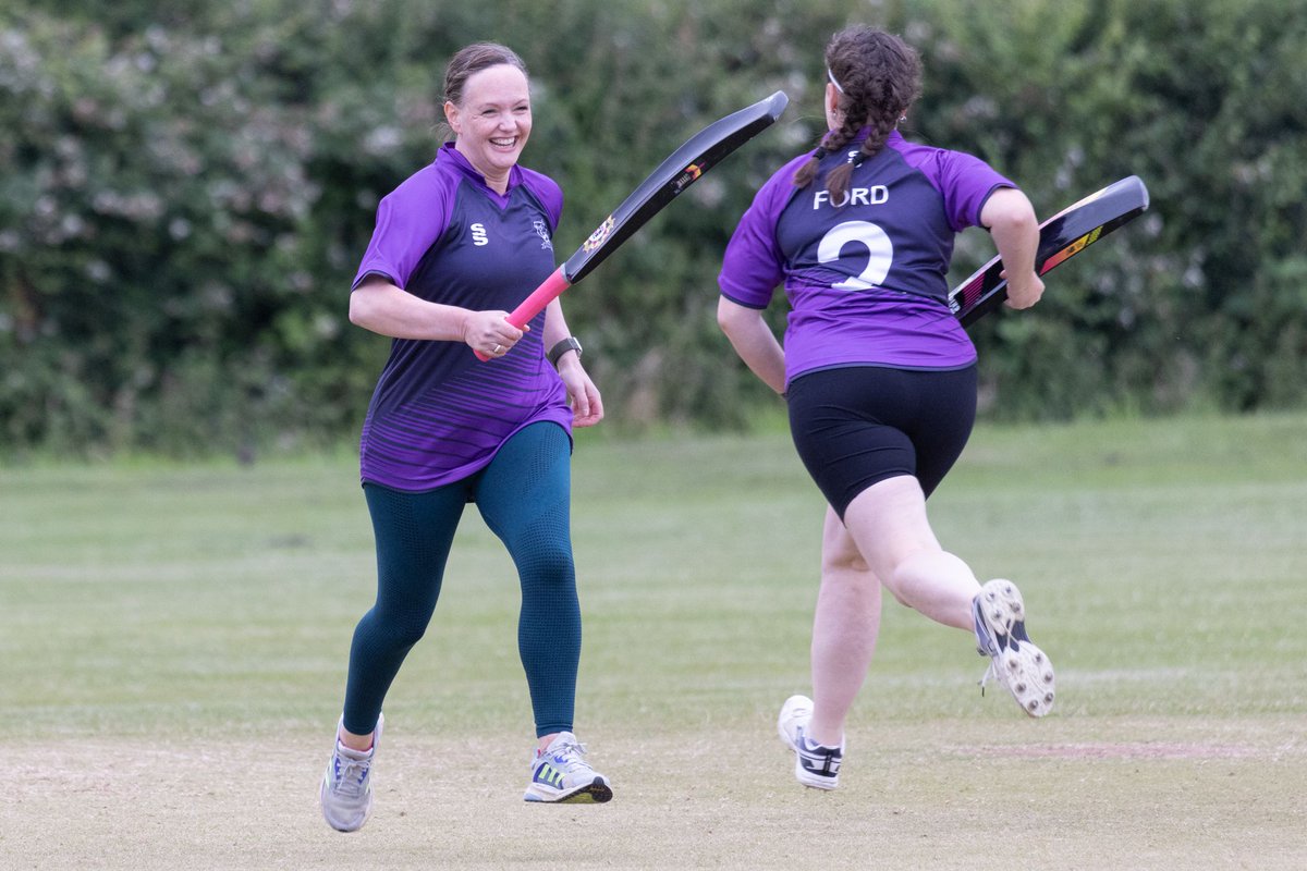 Stragglers2017's tweet image. CHAMPIONS!!!! 🏆🏆🏆
Very well done to the Stragglers Ladies for becoming Softball league champions for the 3rd year on the bounce......
Great effort from Kiara and the team this year going undefeated 👏🏏