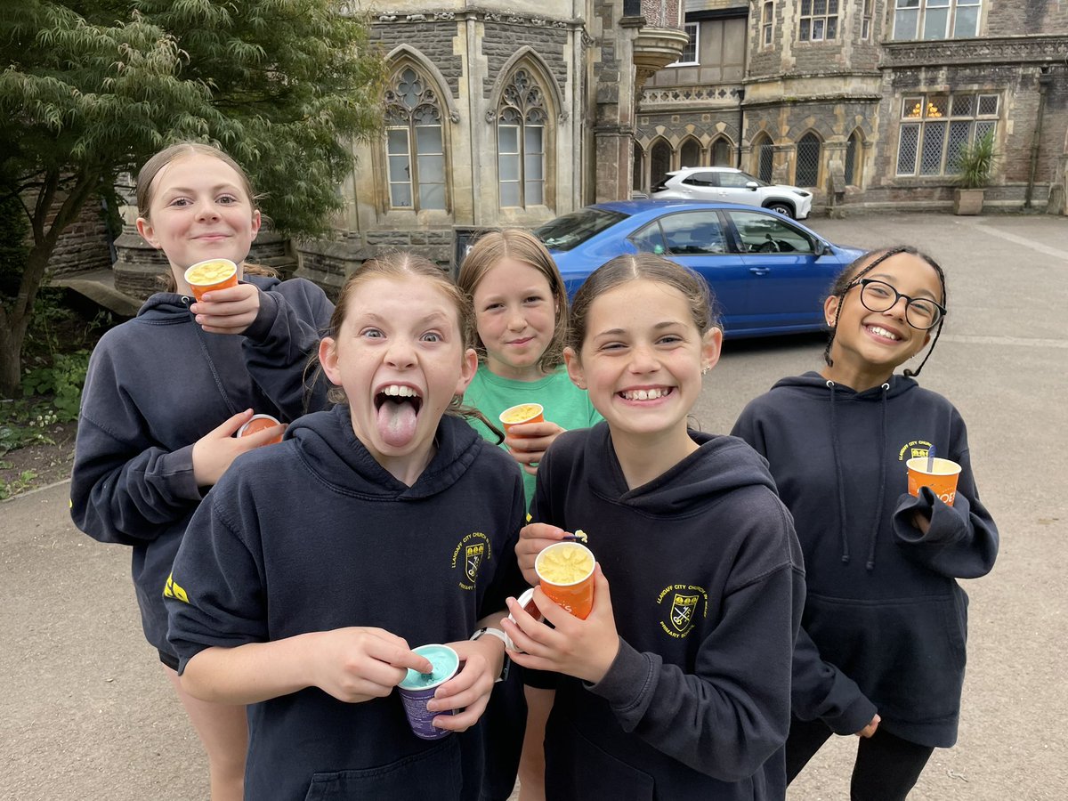 Mr Stacey tweet media