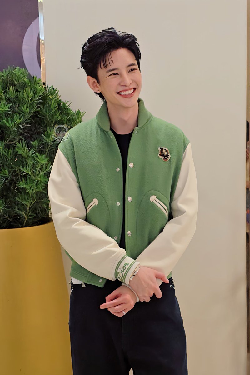 supanut_krfc's tweet photo. 날개는 어디에 숨겼어요??🪽🤍

DIOR &amp; E STONE ISLAND MEN'S CAPSULE

@supanut_l 
#supanut  #Myaries https://t.co/zE49cJxxXZ