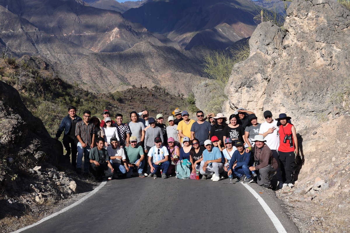 manuelroncal's tweet photo. #CajamarcaBiodiversa El valle de río Marañón, un gran laboratorio para educar sobre biodiversidad. Un gran privilegio de tenerlo tan cerca y sobretodo seguir formando más jóvenes universitarios interesados en la conservación. Visitamos el perfil transversal #EAPIAC #UNC https://t.co/ws7MI1FBbQ