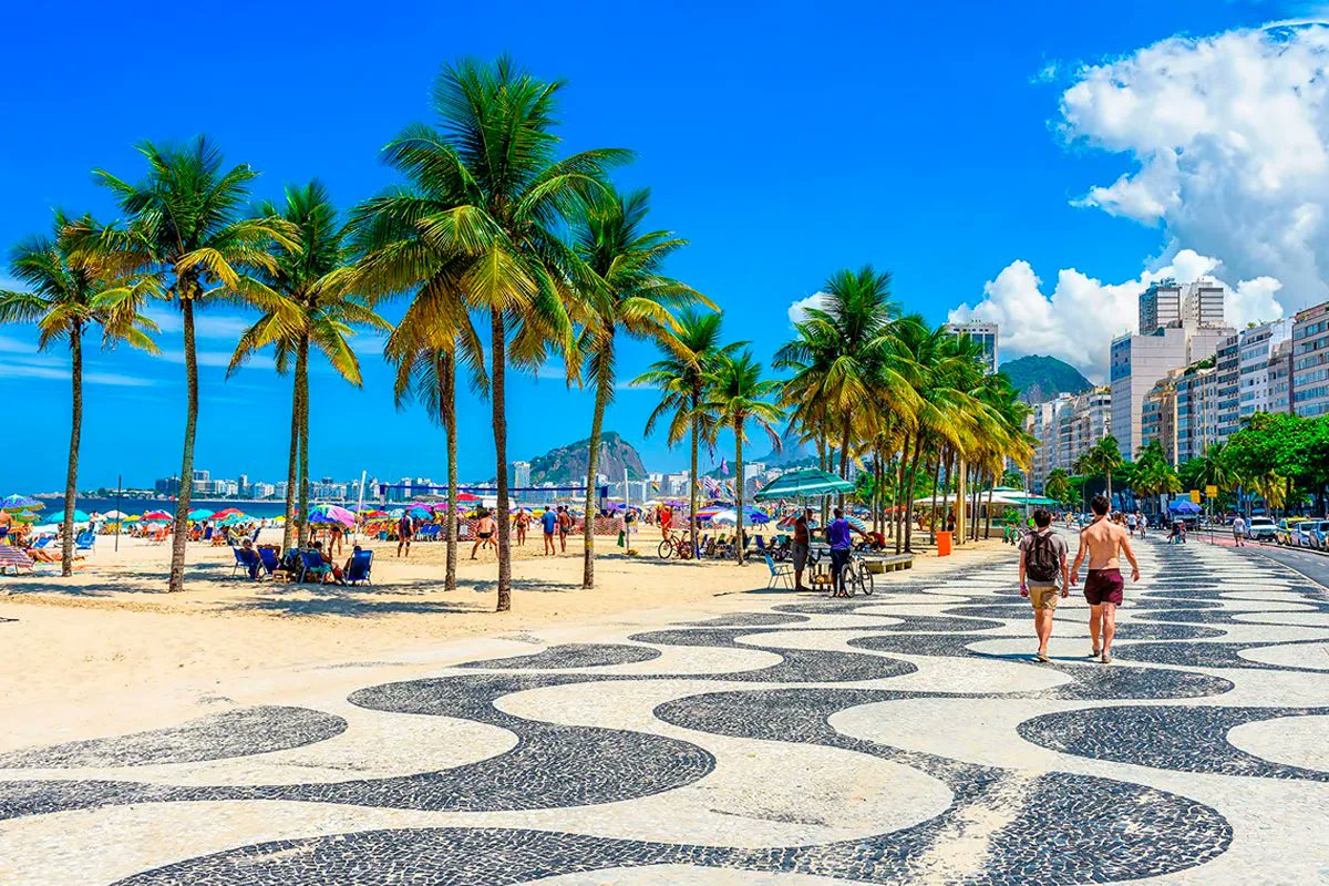 harrylpg's tweet photo. 🖥️🇧🇷Hoy (y muy habitual) en mi WhatsApp y DM:
✍️ Harry, quiero ir a la playa en Brasil. ¿Me pasas precios?

🇧🇷Brasil tiene casi 7000 kilómetros de playa. Veamos, de Sur a Norte, las mas visitadas por los Argentinos y con vuelos lógicos. Hay playas movidas, mansas, con piletas naturales,etc. Para todos los gusto.
📢Seguramente hay miles más, sobre todo pueblitos y villas veraniegas. Los invito a que nos cuenten ese secreto bien guardado.

🏖️Florianópolis. Para mi el paraíso más cercano. De septiembre a Abril podes ir a la playa.

🏖️Rio de Janeiro: se disfruta todo el año. Hoy 4 de julio, hace 30 grados.
🚗Desde Rio en auto al norte: Buzios, Cabo Frio y Arraial Do Cabo.
🚗Desde Rio en auto al sur: Ilha Grande, Parati, Angra dor Reis.

🏖️Porto Seguro, Arraial D’Ajuda y Troncoso. A mi, personalmente son las que menos me gustan. Si tenes que elegir acá, Arraial es mi opción.

🏖️Salvador de Bahía: Una gran ciudad,aldeas pequeñas como Morro São Paulo y muchos hoteles con todo incluido como los de Praia do Forte e Imbassaí. Hay un vuelo directo de Aerolineas Argentinas.

🏖️Maceió y Recife: Gran oferta de hoteles ya sea todo incluido y solo con desayuno. Podes entrar por una y salir por la otra para visitar Porto Galinhas, Maragogi, Pratagy.

🏖️Natal, linda ciudad sobre el mar. Solo iria para ir a Pipa que queda a 1.30hs en auto hacia el sur.

🏖️Fortaleza: Puerta de entrada al paraíso del buceo, Fernado de Noronha que se llega en avión y desde aca traslados a Jericoacoara, muy de moda entre los amantes del Kite.

🖥️De casi todos estos destino, he dejado mis hoteles preferidos. Dejo el link a donde estan todos.
https://t.co/jiGTqUtNdZ