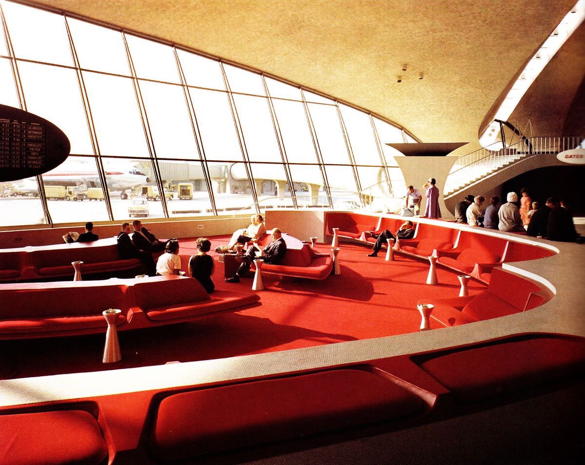 luusssso's tweet photo. The iconic TWA Terminal at JFK Airport in NYC designed by architect Eero Saarinen (1960’s) https://t.co/KIGKDxCPuX