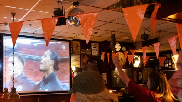 Waar kijk jij naar het EK? -  diemernieuws.nl/l/339931