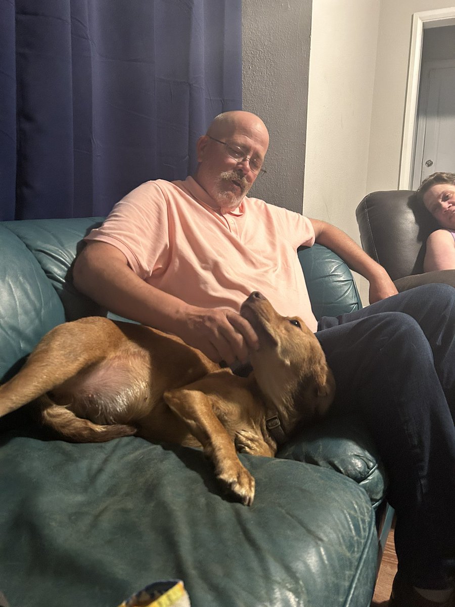 Caitwinntv's tweet photo. Hey guys! Last week my family and I found out that my dad has Alzheimer’s, it was really hard for me to hear this. I’ve never been very good at coping with my mental health, most of the time I just chose to distance myself from anything and everything! I am working on it! ❤️ https://t.co/WBKly7mtmR