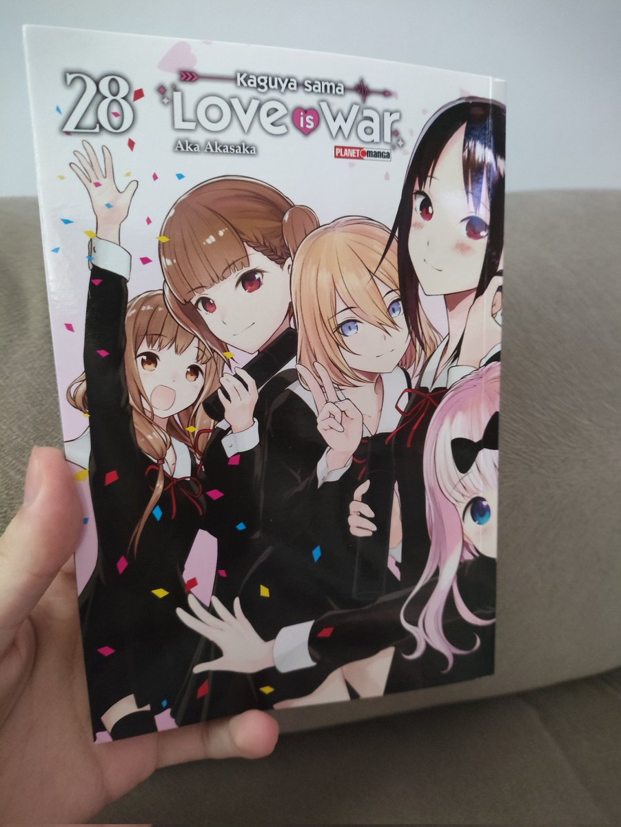 gustavokkkkk_'s tweet photo. Chegou o mangá que eu ganhei no #AdOFest!!!! Queria agradecer mais uma vez o @AvisoDeOferta por ter me ajudado a terminar essa coleção que amo tanto ❤️😸 https://t.co/FSMpKZPDkF