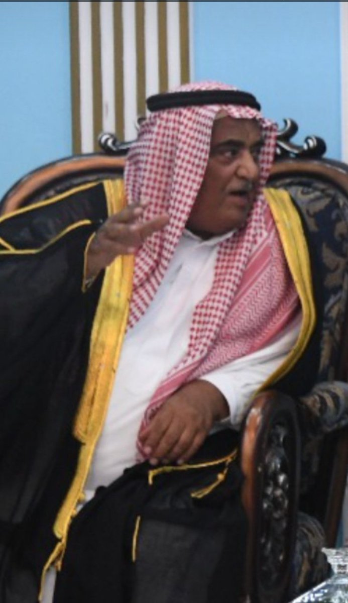 ١٢٩صقر بن دايس بن صقر الدندني 
مواليد سكاكا عام ( ١٣٦٢ - ١٤٤٣)
تلقى تعليمه الابتدائي بالمدرسة الجنوبيه بسكاكا الملك عبدالعزيز حالياً 
ثم التحق بمعهد اعداد المعلمين وتخرج منه ١٣٨١ هـ
وتم تعيينه بالعويقيله عمل مدرساً بها ثم مديراً حتى عام ١٣٩٣ هـ حيث انتقل للعمل بالجوف مراقباً في