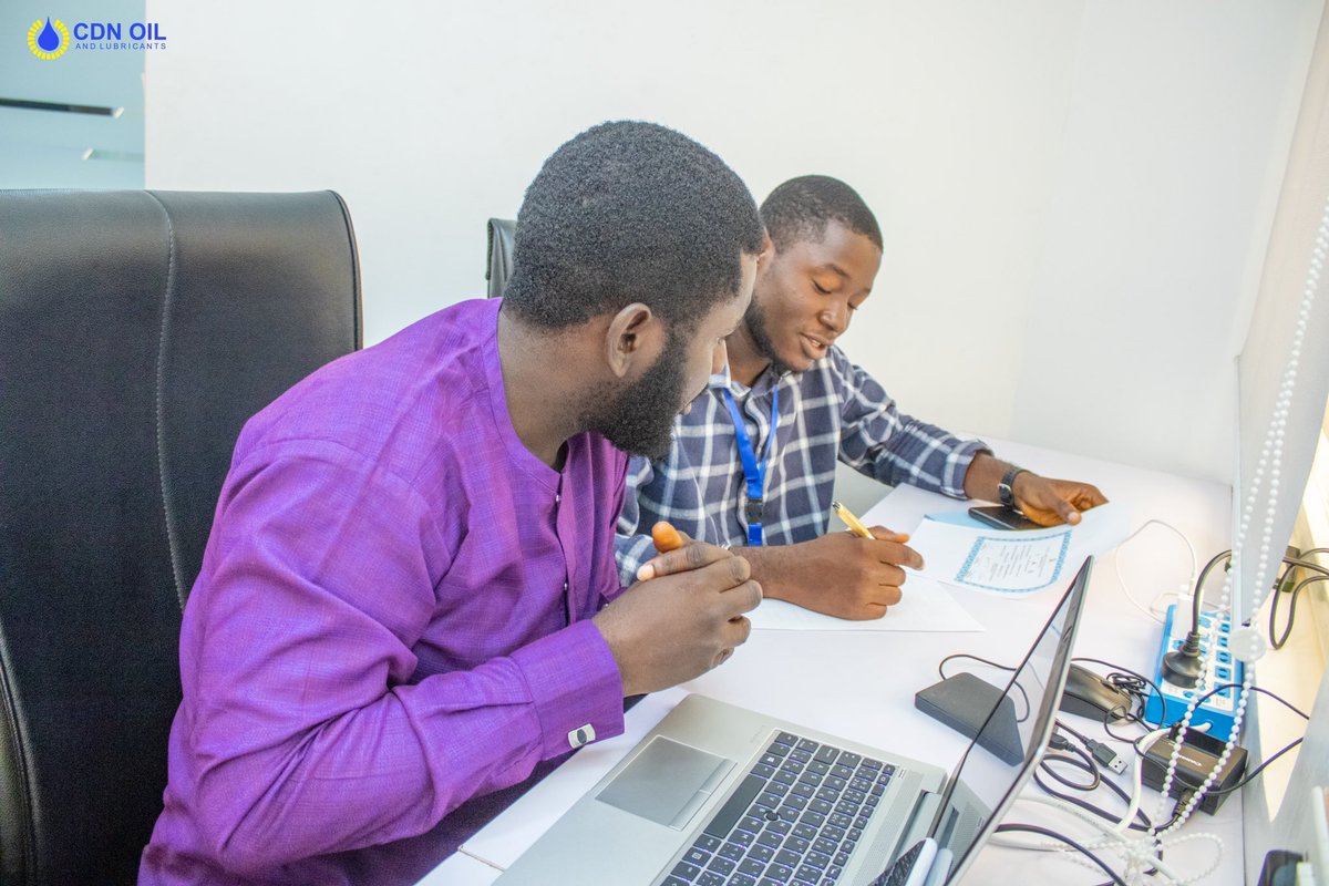 cdnoilng_'s tweet photo. The work you do is not just a task, it's a canvas for your talent, a stage for your skills, and a platform for your passion. Paint it with purpose, perform with excellence, and make it a masterpiece that inspires.
#Ronaldo #Wizkid #Zfancy #Chance #Samoa #Ogun #visa #ashmusy https://t.co/yWNDg143q7