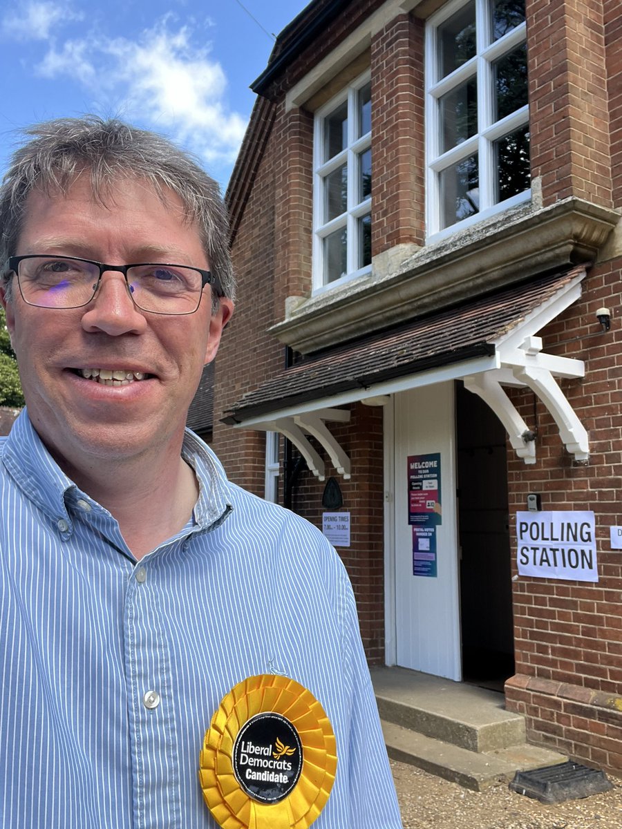 chrisj_brown's tweet photo. A lovely day across South Norfolk to get out and vote. I so enjoy taking part in our vital democratic process.

THANK YOU to all those organising the election day activity and working at the polling stations to make this happen smoothly.

#GeneralElection2024 #PollingStation https://t.co/il4gobZJOU