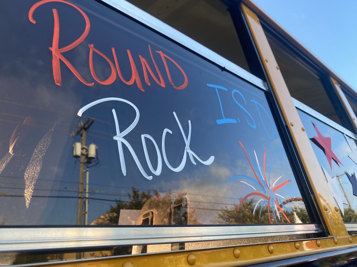 RoundRockISD's tweet photo. Hope everyone has a fun and safe Fourth of July! 🇺🇸 ❤️ https://t.co/mXlZrBUwDz