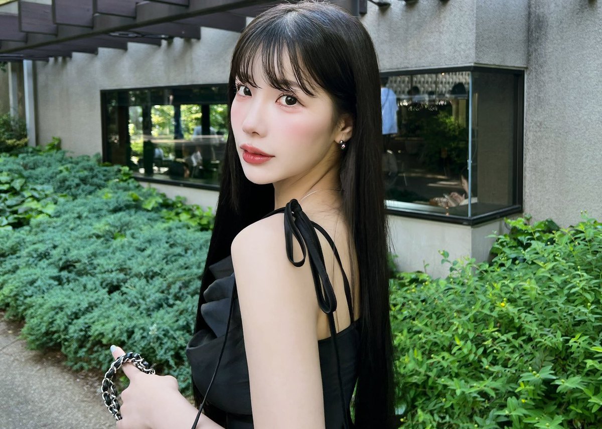 えみページ えみ姉ってこれまで圧倒的『黒髪ロングストレートブルベ‼️』て感じで