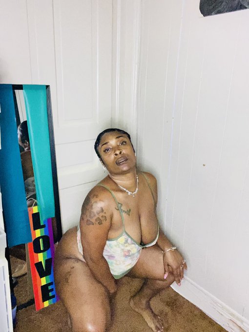 #sexy https://t.co/CLJNAlfDI3<a href="/tag/sexy"class="tags">#sexy</a>