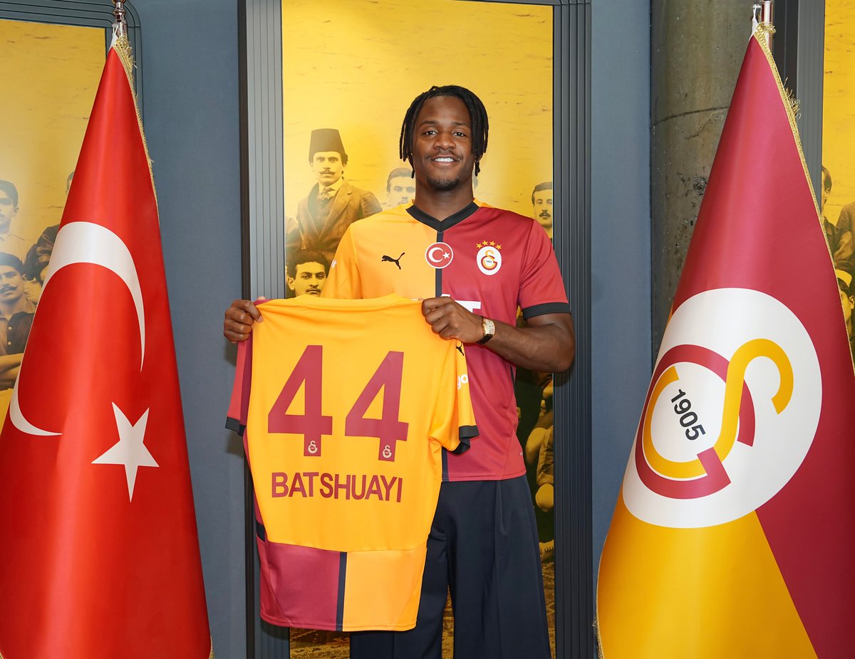 Doruk___Ulusoy's tweet image. Michy Batshuayi #Number44 

@mbatshuayi  Galatasaray'da 44 Numaralı Formayı Giyecek 

Allah Utandırmasın Vurduğun Gol Olsun BATMAN 🦇
