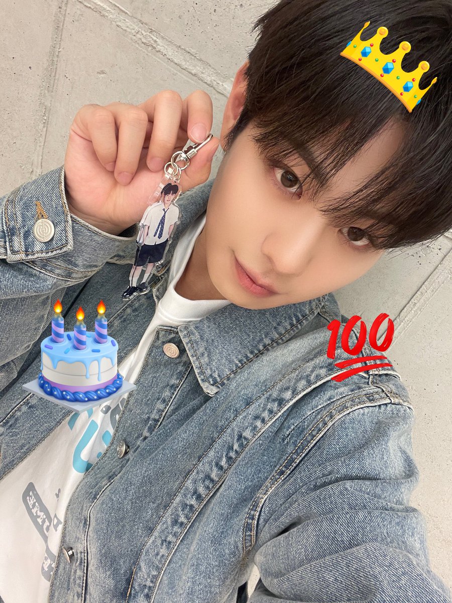 itaita_yo's tweet photo. 滑り込みなんとか生きてますからの
ケイタくんお誕生日おめでとうううう☺️🌟
最強で最高の一年にしてね🫶 https://t.co/QdBayOFqi7