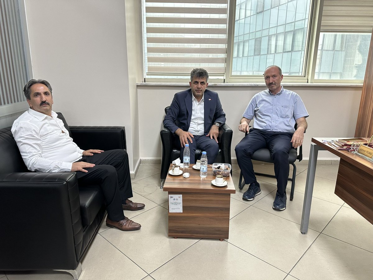 Evvelki dönem Kültür Müdürümüz Kemal Akdoğan’ı hac vazifesi sonrası ziyaret ettik.

Mevlam kabul eylesin.

<a href="/efkanala/">Efkan Âlâ</a> 
<a href="/osmannnurika/">Osman Nuri Kabaktepe</a>