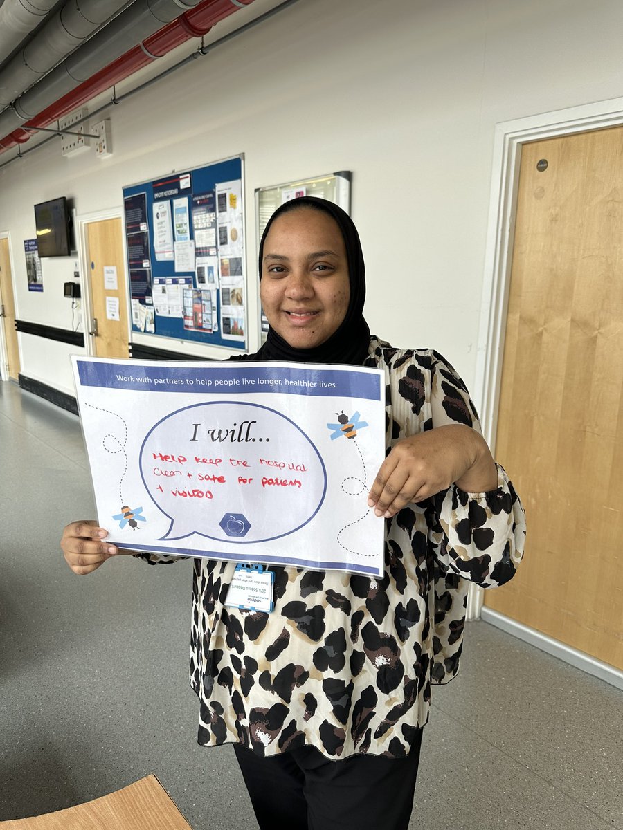 Smiles all around as we have spoken to over 120 staff members at the Estates and Facilities day! Thank you everyone who has contributed to the feedback and made pledges!