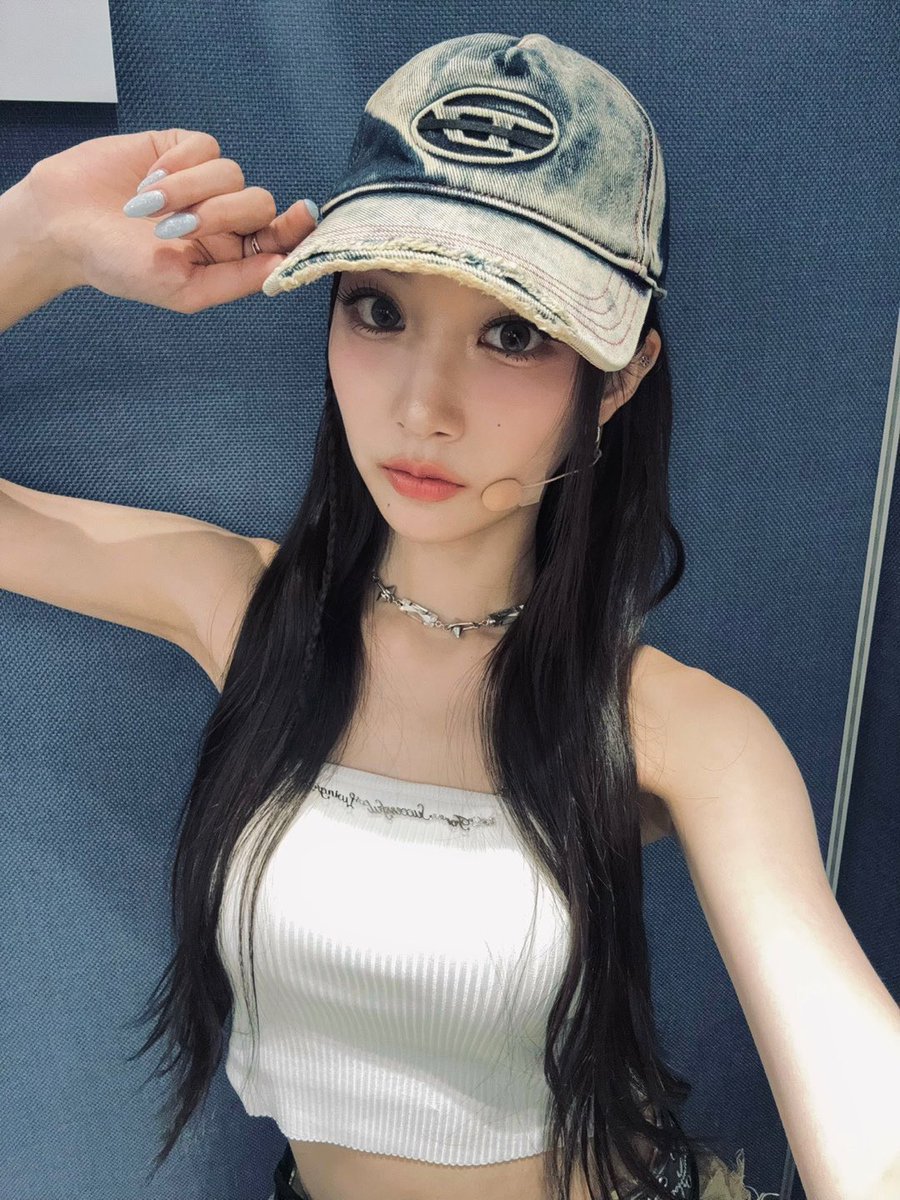 WOOAH_HM's tweet photo. [#민서]
Cap❕🖤

#WOOAH #우아 #MINSEO
#POMPOMPOM https://t.co/CuRDQ4Zin3