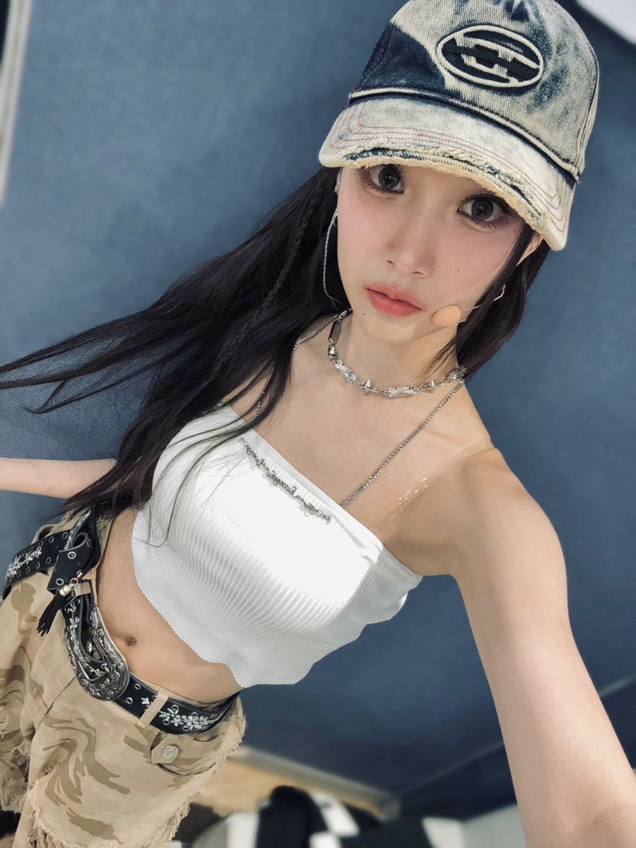 WOOAH_HM's tweet photo. [#민서]
Cap❕🖤

#WOOAH #우아 #MINSEO
#POMPOMPOM https://t.co/CuRDQ4Zin3