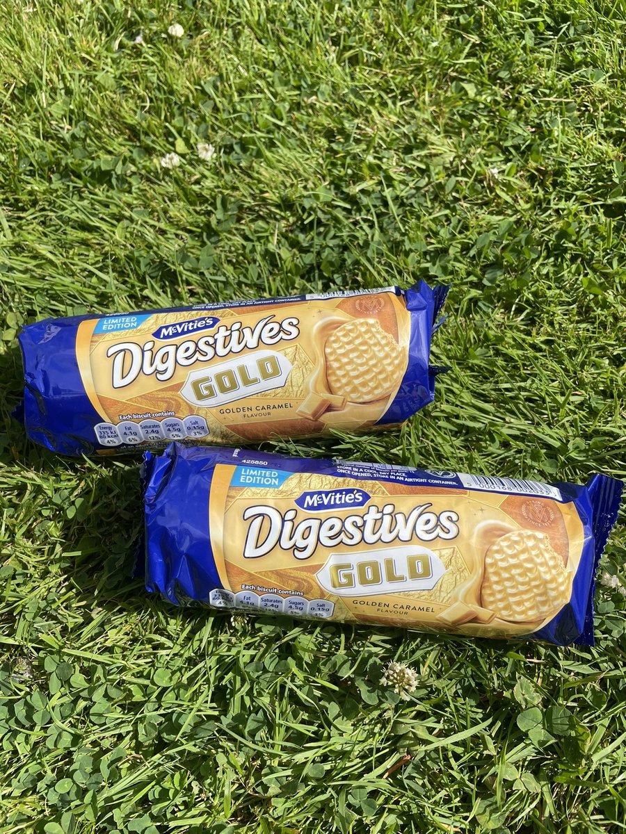All_Things_New_'s tweet photo. Digestives Gold! 💛⭐️🏆 At Sainsbury’s @McVities #mcvities #digestives #gold #goldchocolate #biscuits #wellthisisnew https://t.co/Zvg4J2lMfj