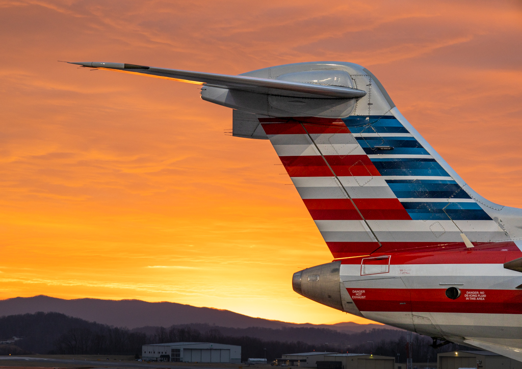 iflytri's tweet image. Happy Independence Day from all of us at Tri-Cities Airport 🎆 We&apos;re thankful for the freedom to explore the skies! ✈️

#FlyTRI #FlyLocal