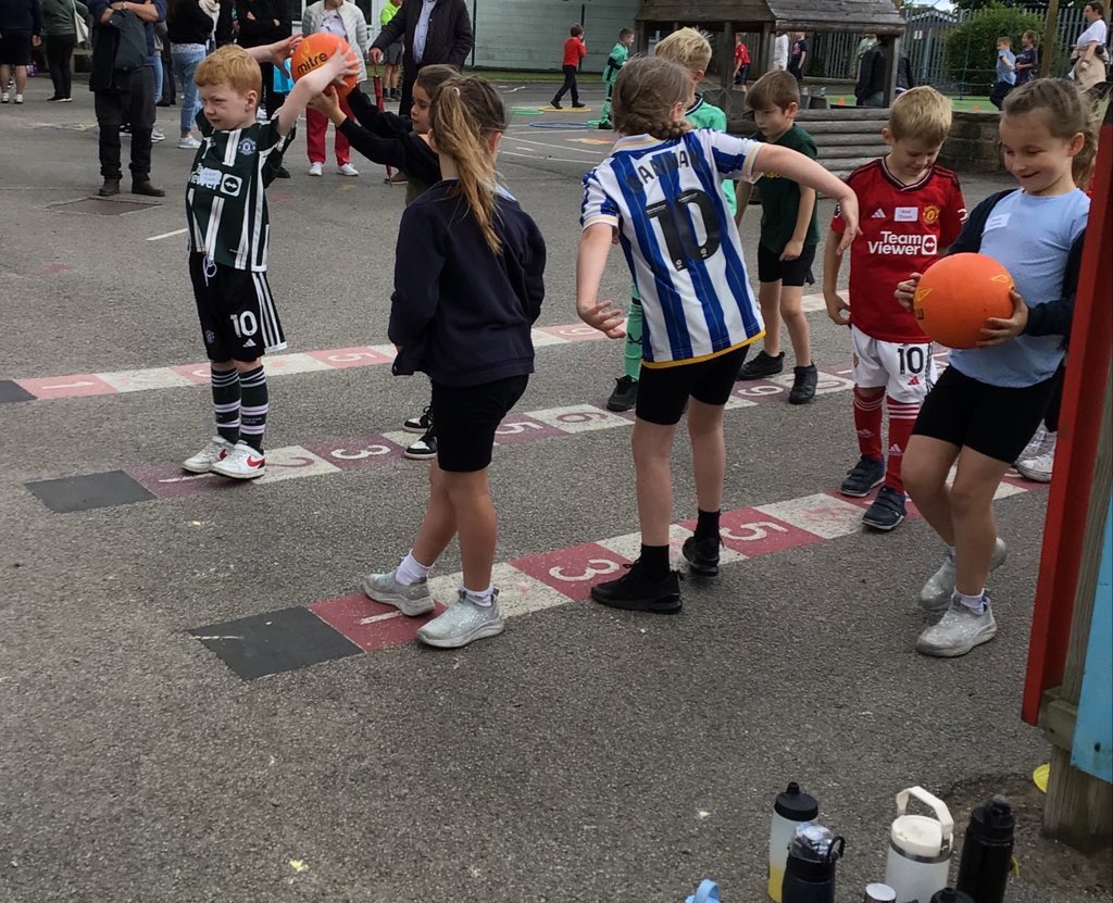 Y2 Orange Class-Beighton NI tweet media