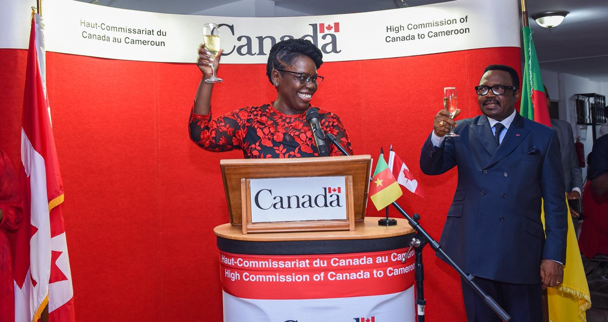 CanadaCameroun's tweet photo. Le Canada au Cameroun: Joyeux anniversaire 🇨🇦! Nous avons célébré la #FêteDuCanada à Yaoundé avec style! 🙏 @diplocam_minrex, partenaires &amp; amis qui se sont joints à nous pour souligner la beauté de la diversité &amp; du multiculturalisme 🇨🇦🇨🇲! https://t.co/QITldbRp7w