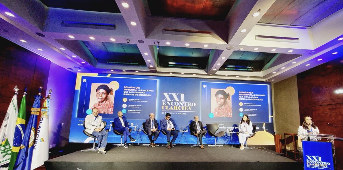 Inicia panel sobre Integración de Sistemas de Registro e Identificación, participan Shrikant Karwa-MOSIP,  Martín Salcedo Vargas-IDEMIA, Rolando Kattan-RNPH, Alberto Sánchez Bermejo, Fábrica Nacional de Moneda y Timbre, Borja Carreras-INDRA y Dominic Fores-iProov. #CLARCIEV2024