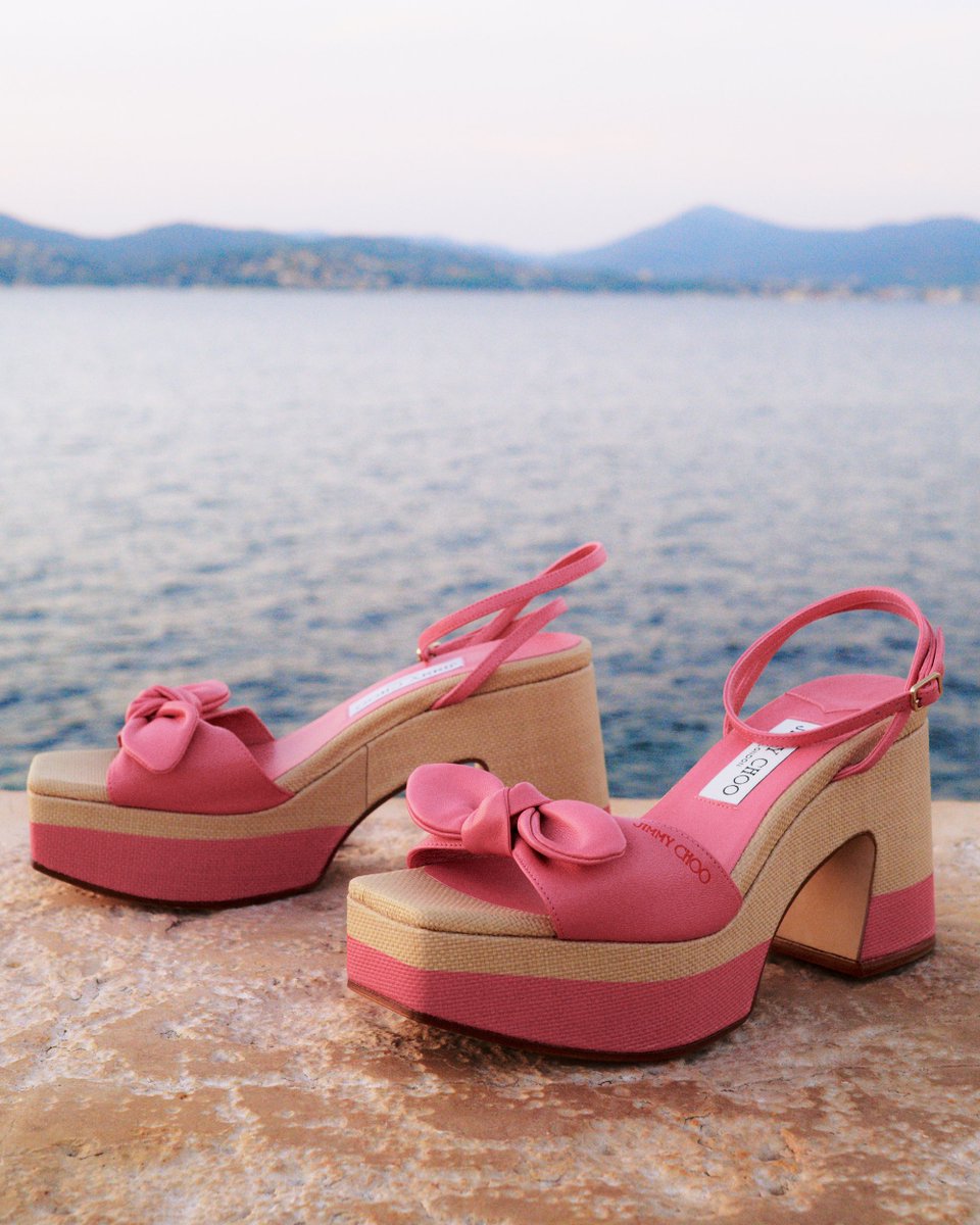 The Ricia

A vacation-ready sandal

The Beach Collection #JimmyChoo

jimmychoo.com/en/the-beach-c…