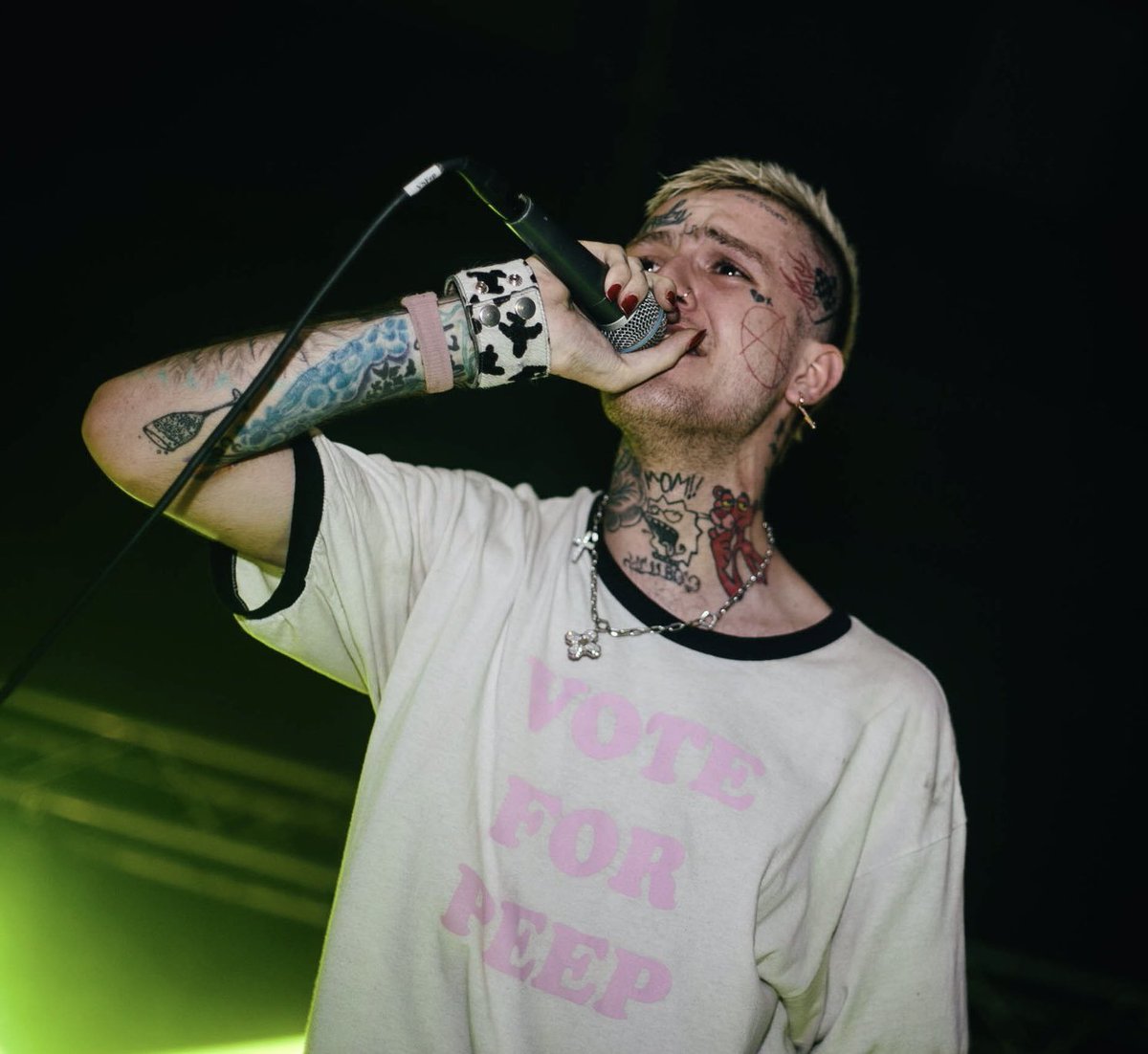 Lilpeep's tweet photo. VOTE FOR PEEP merchandise available now on https://t.co/Z76Tve85As https://t.co/7Dz4Tz6fEm