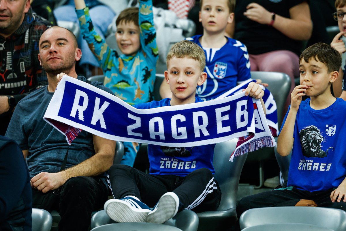 Jer to je ona prva i najveća ljubav…🔵⚪

Zahvaljujući vama zagrebačka Arena bila je druga najposjećenija dvorana Lige prvaka prošle sezone 👏

Vjerujemo kako u novoj sezoni možemo nadmašiti rezultate kako na tribini, tako i na terenu jer je zajedno sve moguće💙

#rkzagreb