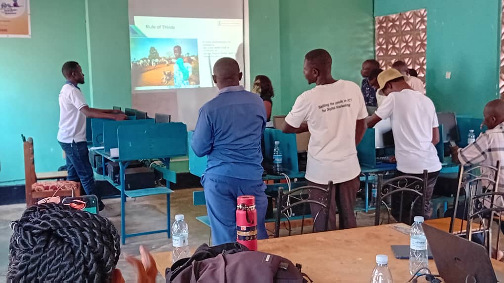 YARDbuikwe's tweet photo. @NantongoEv25849 @H3000EastAfrica @wougnet @PollicyOrg @afirduganda @PalmCorps We can call it a day....
#ThriveDigitalisation https://t.co/g8vaCDut5I