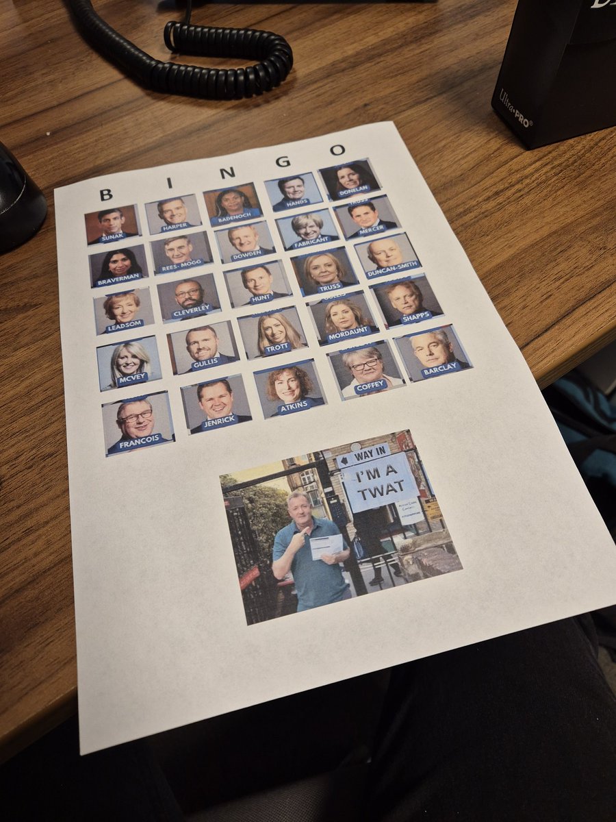 Robert 🐍🐍🐍 tweet media