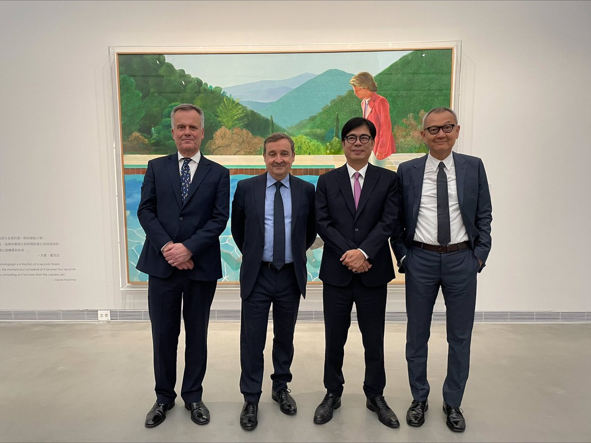 Wonderful to have joined Mayor <a href="/chimaichen/">陳其邁</a> recently to open the <a href="/Tate/">Tate</a> Gallery of London’s landmark “Capturing the Moment” exhibition at <a href="/KaohsiungCity/">Kaohsiung City</a> ‘s Museum of Fine Arts. What a lot to achieve through <a href="/CulturalTaiwan/">Ministry of Culture 🇹🇼</a> and other exchanges with this island’s extraordinary city