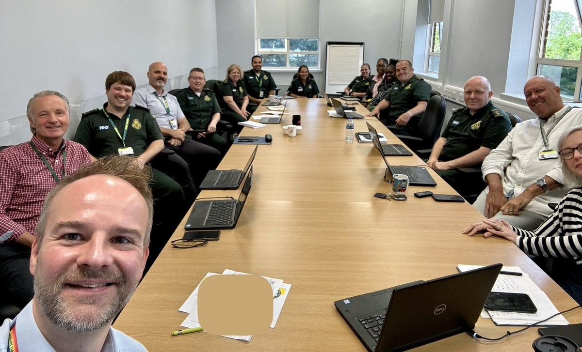 News! 📣 A big thanks to my new senior leadership team in North East London for making me so welcome, since moving over to you in the last few weeks.

Most of us pictured here at our Sector Business Meeting - talking all things patients, performance, and our people.

#TeamLAS 🚑