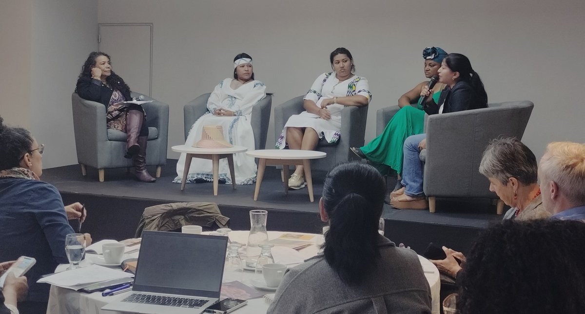 Desde el 2021, nos unimos como #ProgramaWAP  5 organizaciones feministas y de mujeres, para trabajar por la igualdad de género, la construcción de paz y la autonomía económica de las mujeres 🕊️

#MujereQueIncidenEnLaPaz
