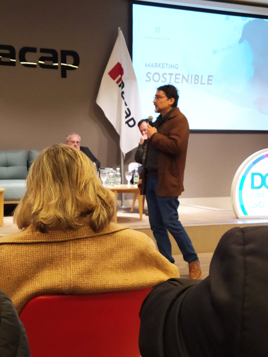 Alcaviedes's tweet photo. En el desafío global Sostenible O'Higgins, conociendo en persona a los amigos virtuales. https://t.co/M7lsaqZJDw