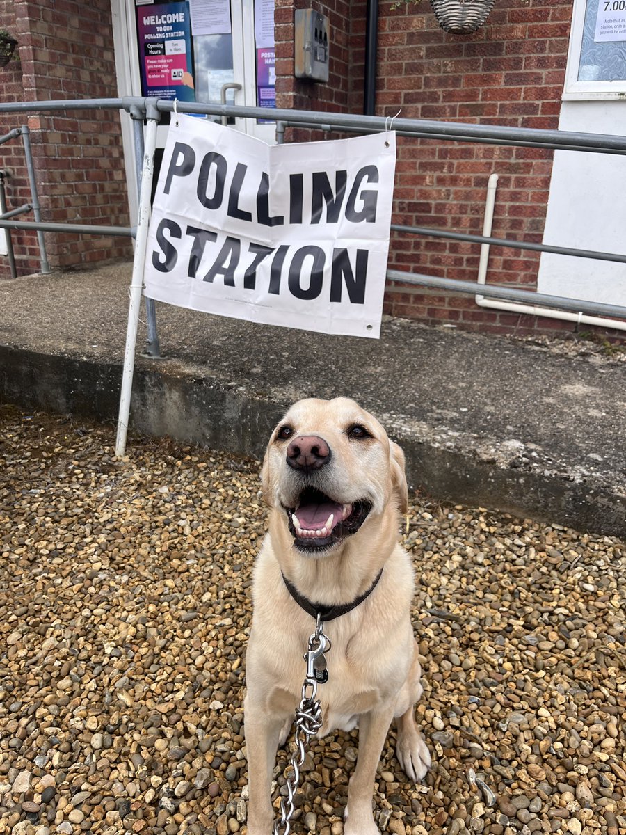 Claire 🥂🍾 tweet media