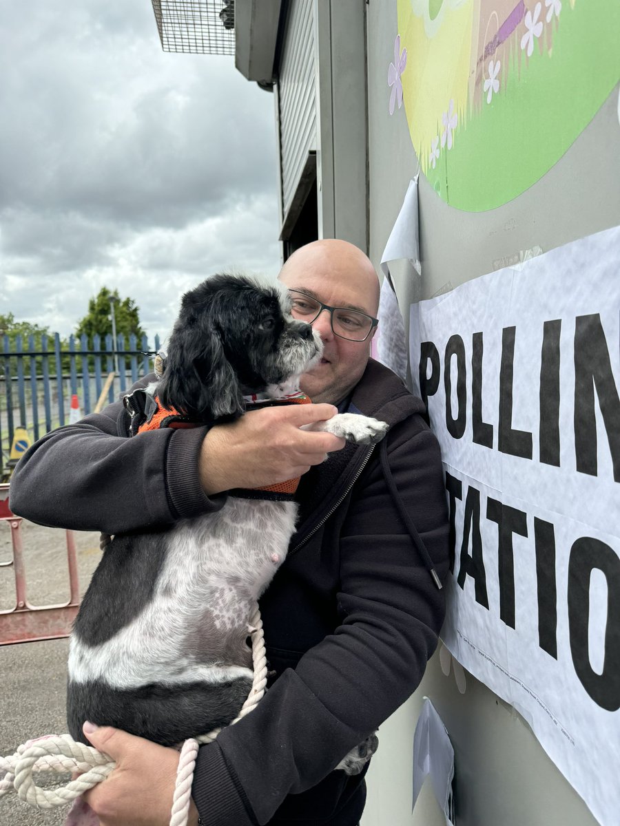 sunflower32's tweet photo. We did a thing …. #Elections2024 #dogsatpollingstations #VoterID #GetOutAndVote https://t.co/DFAD8bRJNt