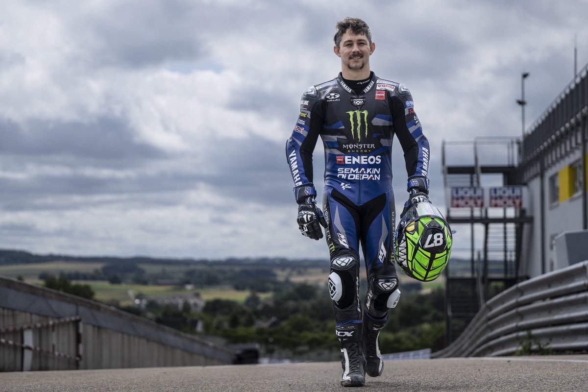 YamahaMotoGP's tweet image. Looking good 😍

@GardnerRemy reports for @MotoGP duty 🫡

#MotoGP | #GermanGP | #RemyGardner | #RG87