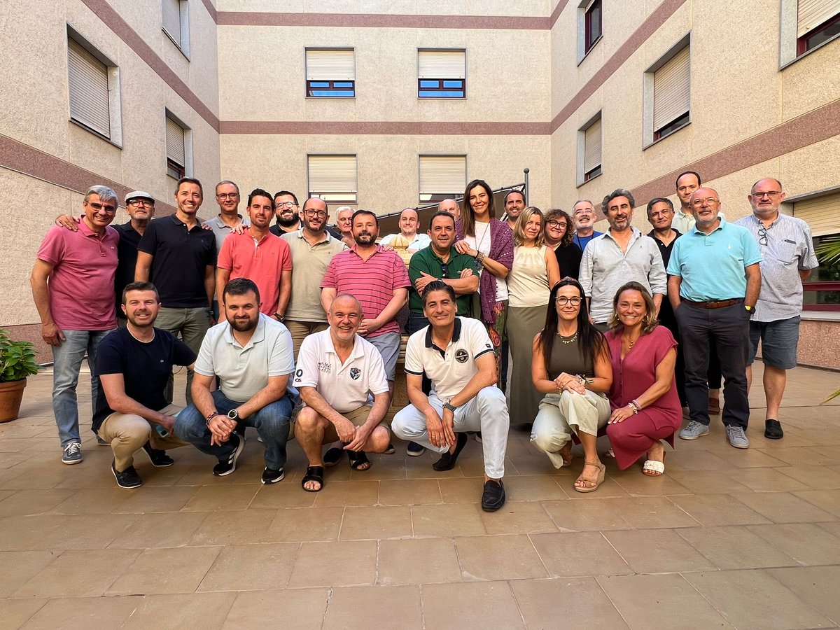 Integrantes de equipos directivos de los #colegios 🏫 #maristas 💜 de la zona España han completado esta semana, en la sede de <a href="/maristsmre/">Marist Region of Europe</a> en #Madrid, un curso de #formación en torno al Modelo Pedagógico Común para nuestra Provincia Mediterránea
#SomosEducación 📚
#SomosRed 🌐