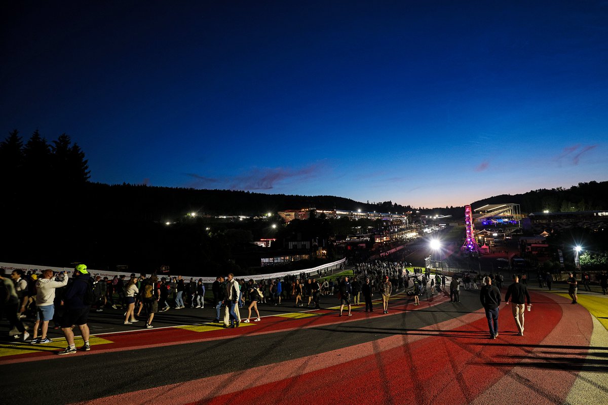VincentJBruins's tweet photo. More than 99,500 spectators attended the centenary CrowdStrike 24 Hours of Spa - not including the parade.

3.8 million people watched the race live on YouTube (so TV numbers not included), an increase of more than 50% compared to 2023.

📸 Jakob Ebrey

#GTWorldChEu #IGTC #Spa24h https://t.co/ONHmeNvGgS
