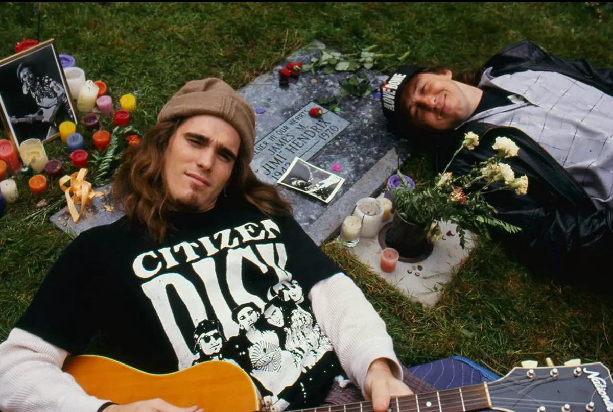 JeffAmentsArmy's tweet photo. #SinglesWeek
"It's the story of disconnected single people making their way, forming their own unspoken family."
#CameronCrowe https://t.co/t2fFbrNywM