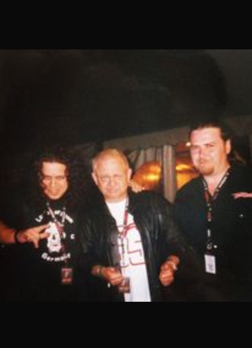 muratilkan's tweet photo. 2002 ⁦@Wacken Udo Dirkschneider (⁦@accepttheband)⁩ Cenk Ünnü (⁦@Pentagramzrkbl⁩) ile beraber 🤘😎🤘 https://t.co/z71kMkYQwL