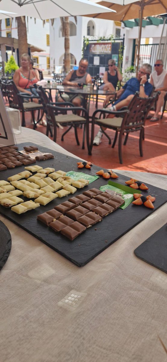 Rachel Demmy (@racheldemmy) on Twitter photo Exclusively for our Owners & Members, chocolate day celebration #spreadinghappiness and #sweetness. Guess what? We managed to sneak a piece of chocolate each 💝🍪🍫🤣 Exclusively for our Owners & Members, chocolate day celebration #spreadinghappiness and #sweetness. Guess what? We managed to sneak a piece of chocolate each 💝🍪🍫🤣