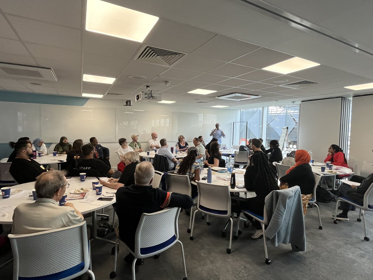 NewhamCitizens's tweet photo. Great celebrating highlights and leaders across @telco and planning the work ahead. Well done everyone @BDcitizens @RedbridgeCUK @THCitizens @WfCitizens @HICitizens have an amazing Summer https://t.co/ZZi0OwFRjc