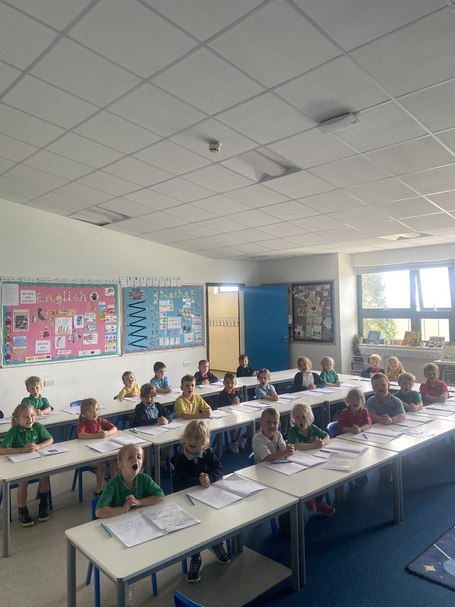 Teachwithmrw's tweet photo. Today we took our Reception children a ‘big classroom’ where they were able to practice sitting at a table and produce some beautiful writing! They look ready for Year One to me 😍 so proud of them! Look at them all showing STAR and following our Academy Rules ✨ https://t.co/Gfakww25G6