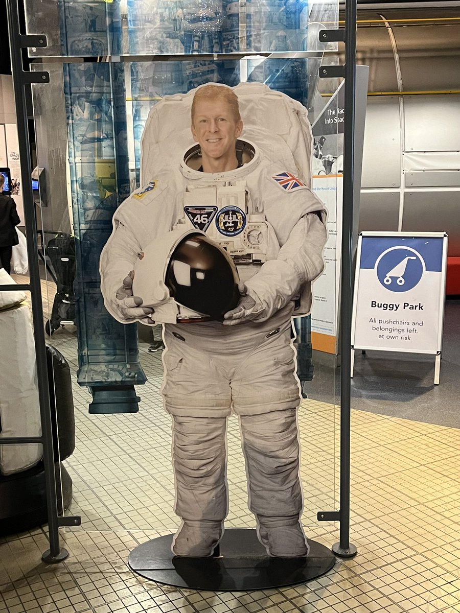 FCN presenting today at the national space centre in Leicester. Presenting projects in partnership with Leicestershire police, <a href="/ihpanalytics/">@ihpanalytics</a> and <a href="/uniofwarwick/">University of Warwick</a>. Got distracted by cool things in the space centre and forgot to take photos at the event!!!!!!