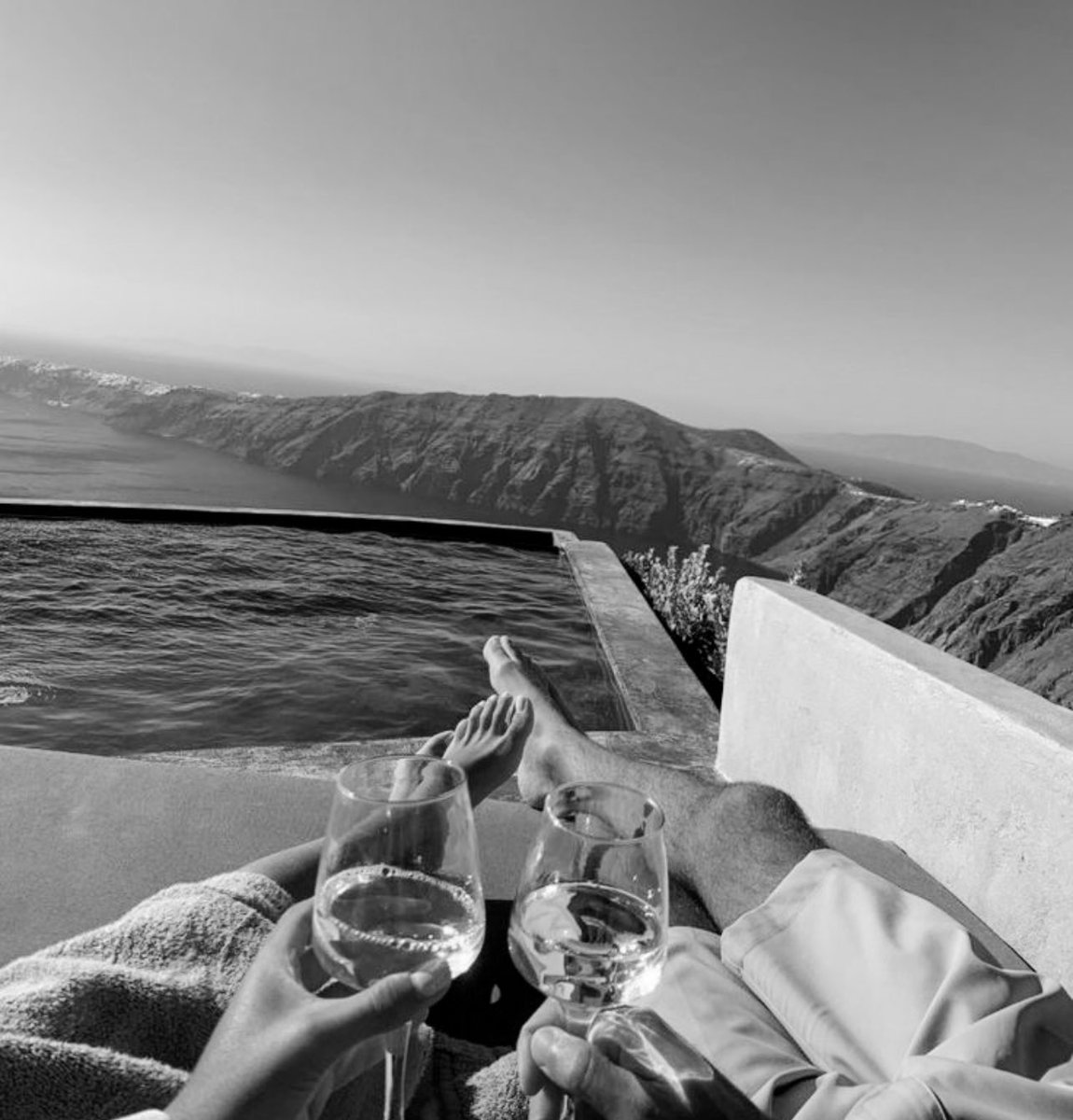 ➡️ No estan siendo nada malos estos dias de descanso ❣️ <a href="/bennuit/">Ben.</a>